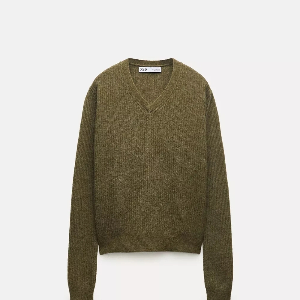 Wool Blend Khaki/Olive V-Neck Women's Sweater, Fitting Size M